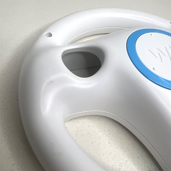 Nintendo Wii Mario Kart Video Game and Steering Wheel - Picture 7 of 8